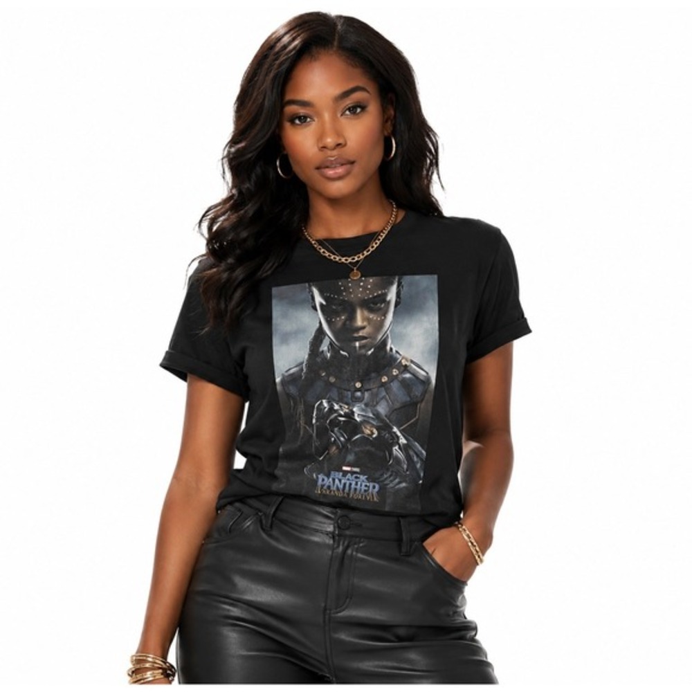Marvel‎ Black Panther Shuri Graphic T-Shirt Black Port & Company Cotton S 84-06